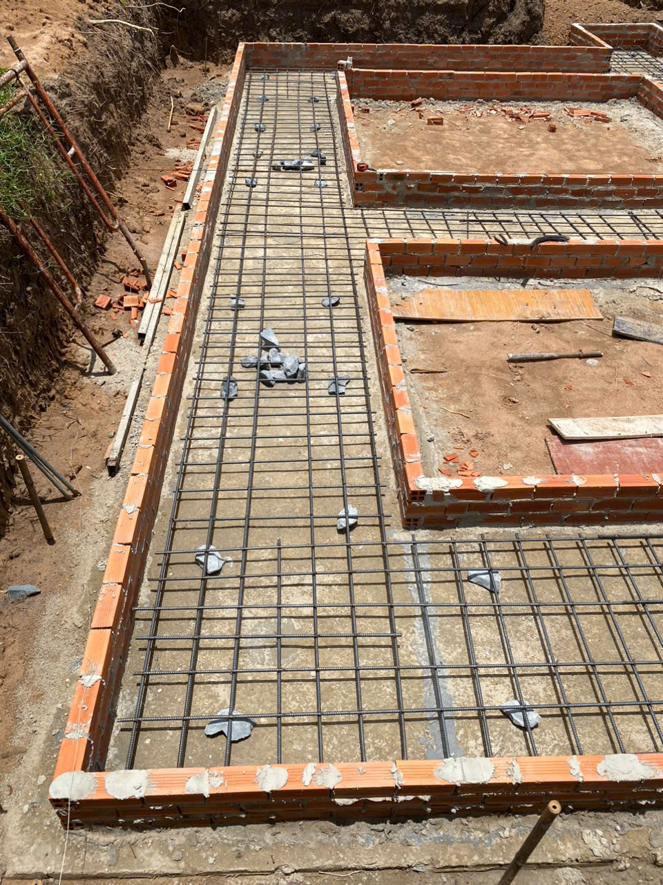 Thi công cốt thép sàn móng nhà anh Hà Bình Dương – GeoHome